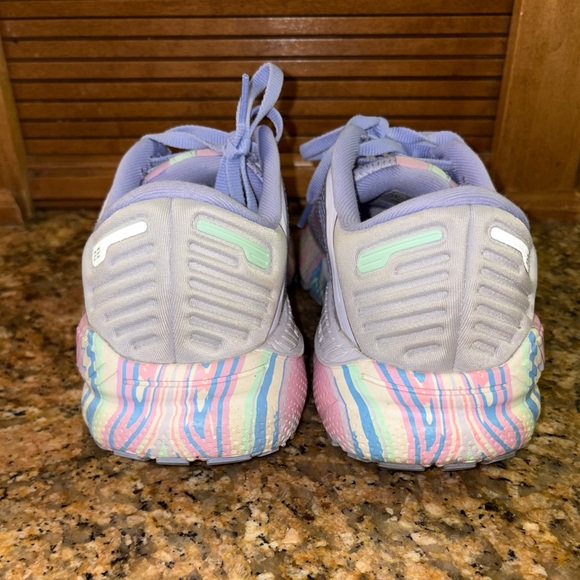 Brooks Women's Athletic Shoes - Light Pastel Multicolor - Picture 4 of 5